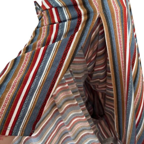 BCBGeneration Multicolored Stripe Faux Wrap MIDI Dress Size M Keyhole pockets - Picture 5 of 7